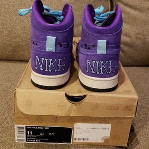 flintstone nike dunks